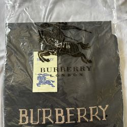 Burberry T-Shirt