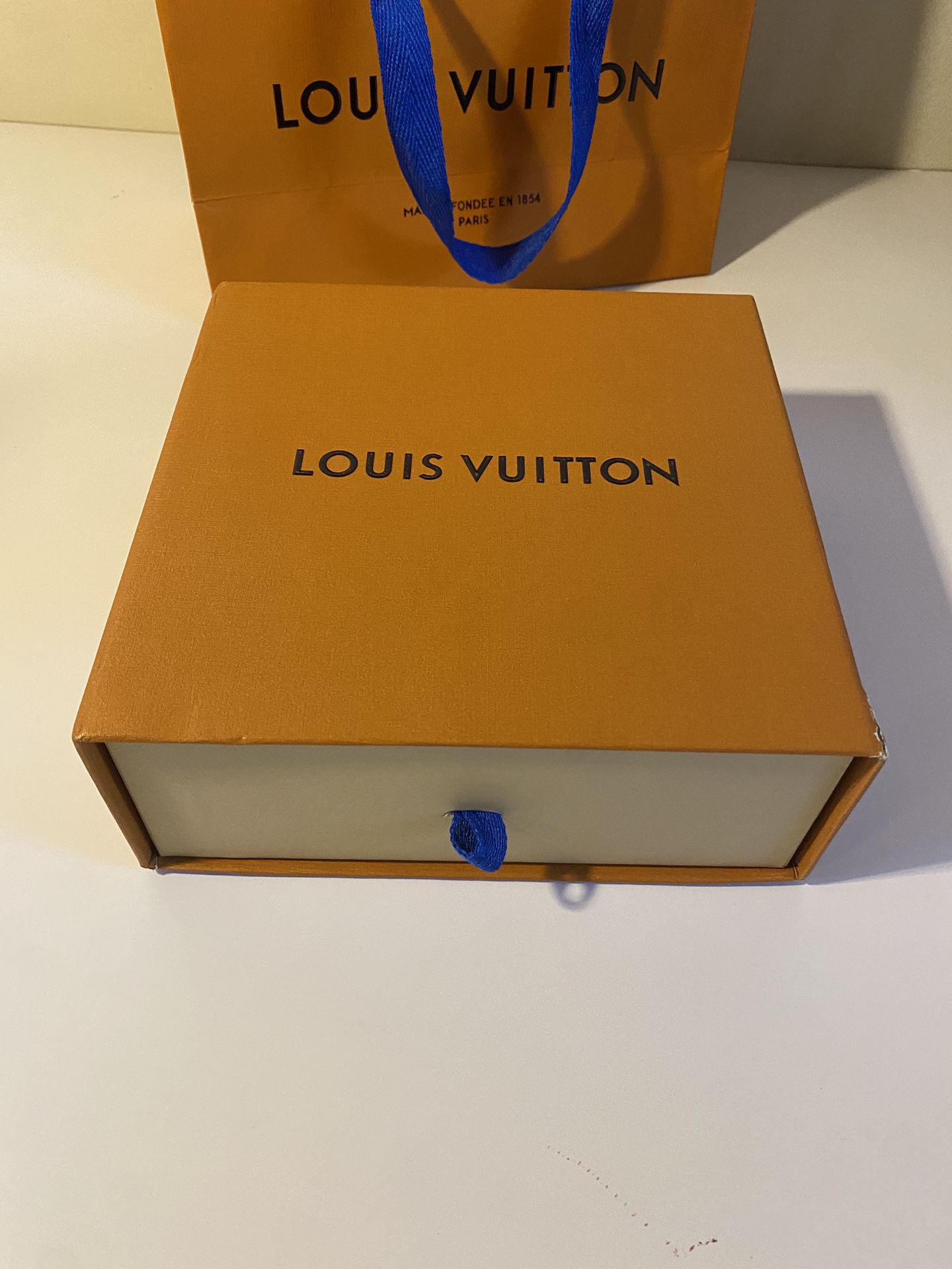 Louis Vuitton Black Checkered Belt LV With Box, Damien Print for Sale in  Burbank, CA - OfferUp