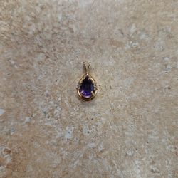 14k Yellow Gold Amethyst And Diamond Chip Teardrop Pendant