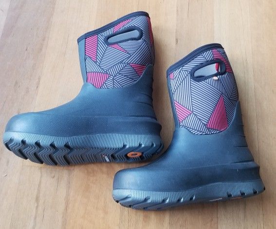 Bogs Neo Classic Geo Boys Winter Rubber Boots Size 4 $50