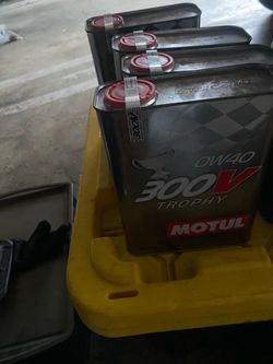 Racing motor oil