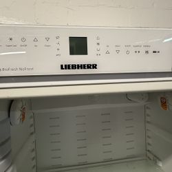 🚚 Liebherr Refrigerator And Freezer 36” By 80” H And 24” Depth Panel Ready 🚚