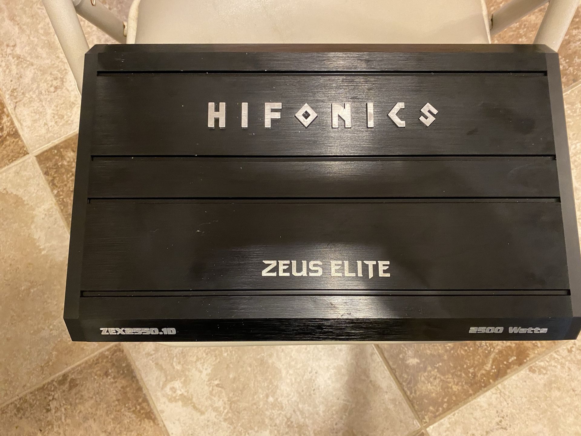 HIFONICS ZEUS ELITE 2500 W Amp