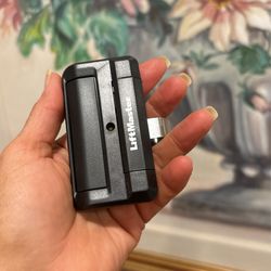 LiftMaster 891 LM Security+2.0 1 Button Gate Operator Control With Visor Clip