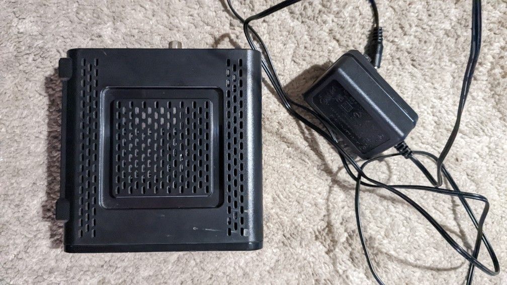 Surfboard Sb6121 Cable Modem 