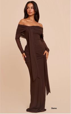 PrettyLittleThing Petite Asymmetric Long Sleeve Bardot Maxi Dress - Chocolate (UK8/Small)