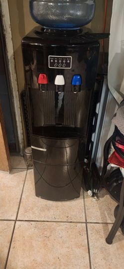 Water Despenser Color Black