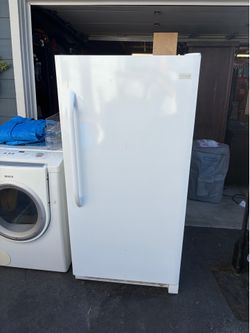 Frigidaire Standing Freezer