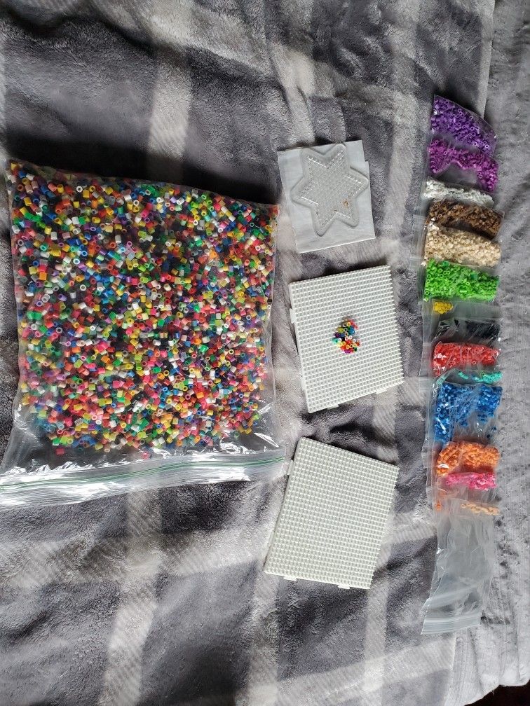 Fuse Beads / Melting Beads And Peg Boards