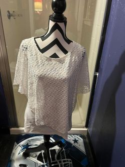 Women’s Top Size L