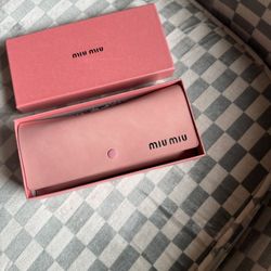Miu Miu ladies Sunglasses