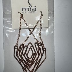 Mia Earrings 