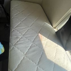 PICKUP Twin Bed (FREE)