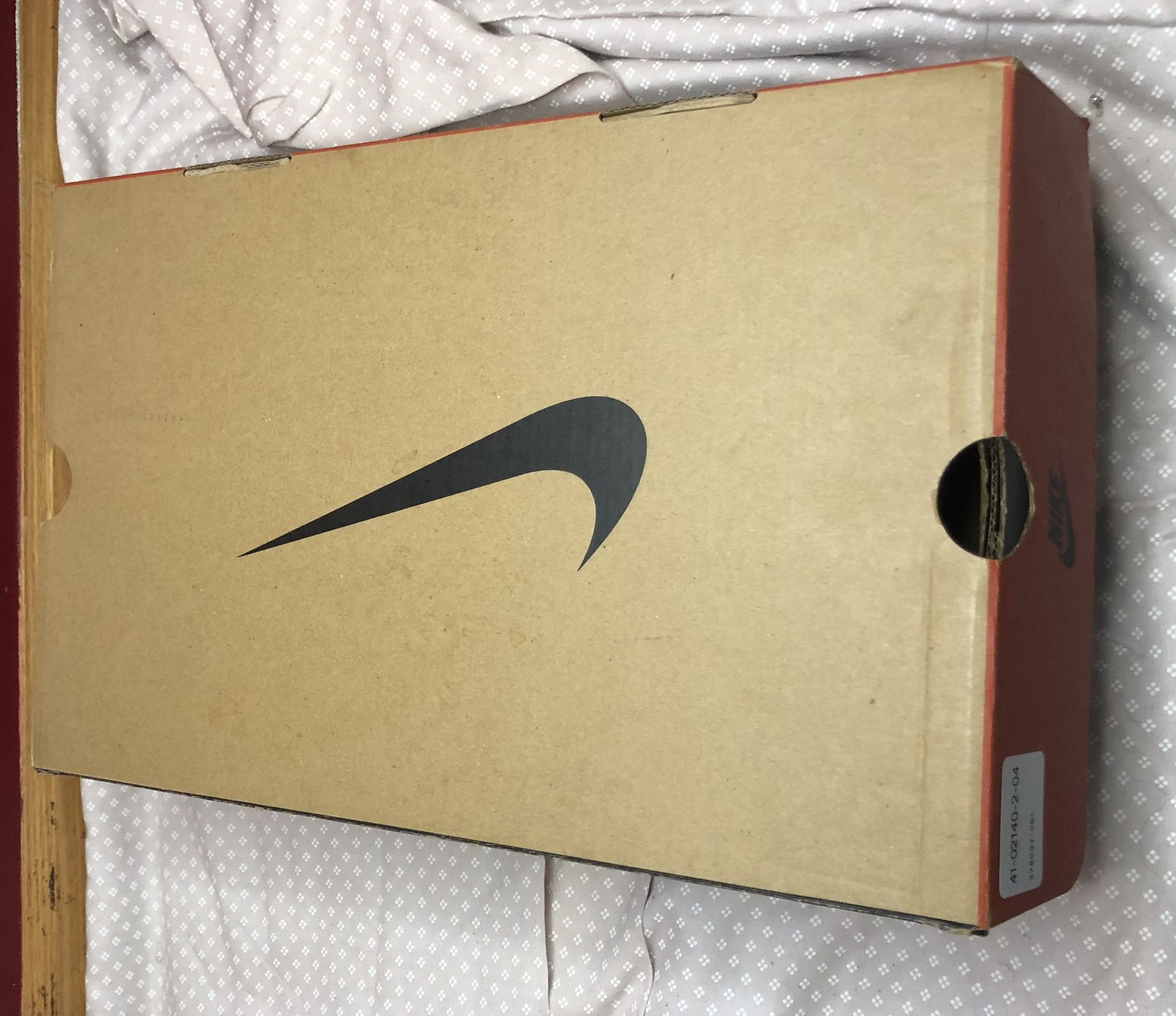 Air Jordan 11 Bred – Size 10.5