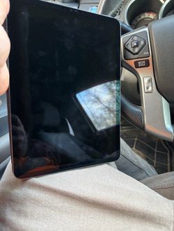 iPad Pro 11” 64gb.