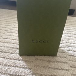 Gucci ( La Cura Del Prodotto ) 