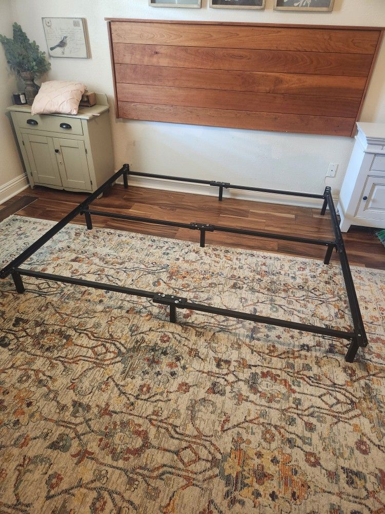 King Metal Bed Frame