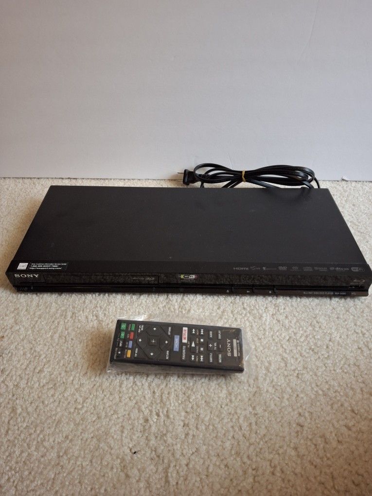 Sony BDP-S580 Blu-ray DVD Player With WIFI, Remote, ACCord