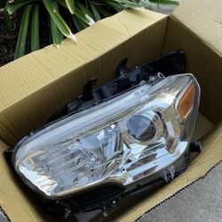 2022 Toyota Tacoma Headlights 
