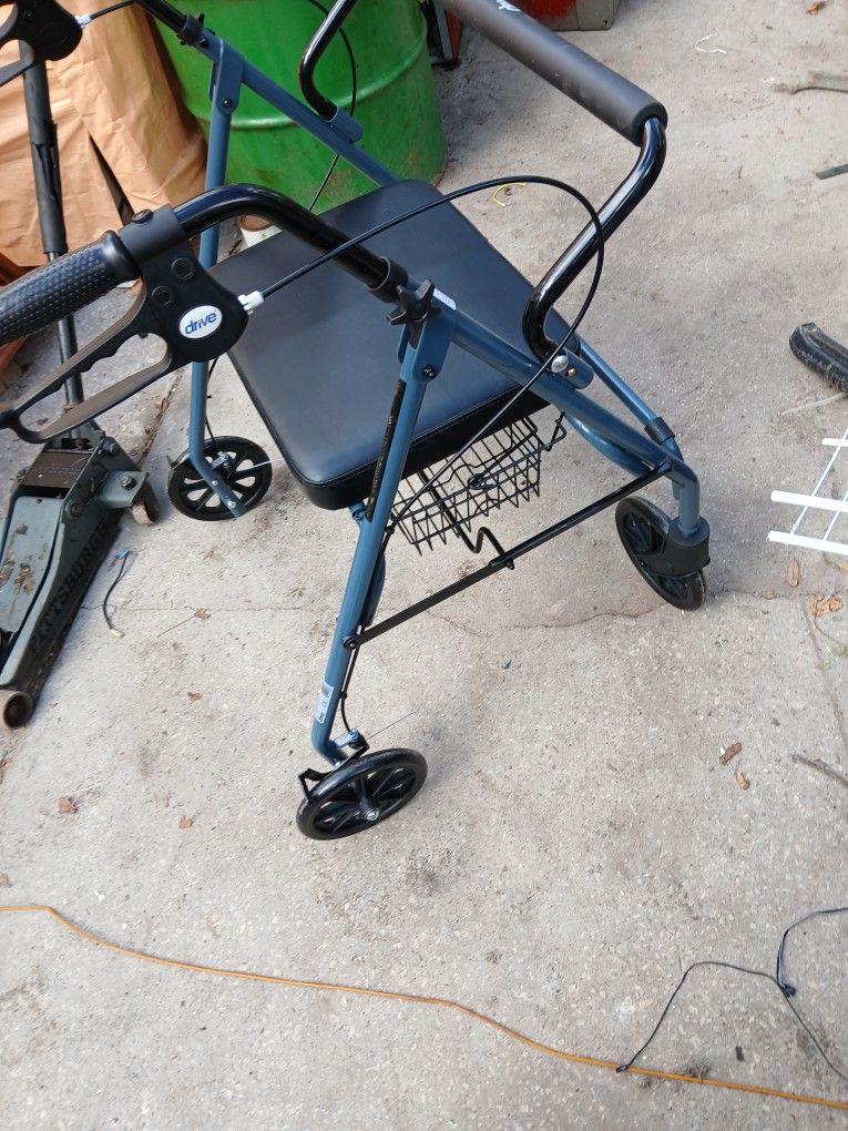 DRIVE WALKER 