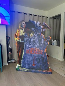 BEETLEJUICE - HEADSTONE - LIFE SIZE STANDUP/CUTOUT BRAND NEW - KEATON MOVIE 1497