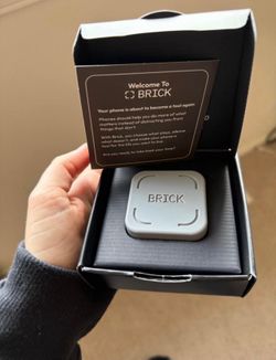 Brick - Screen Time Control, helps you control screen time.