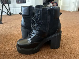 Women's Hiker Heeled Dress Boot