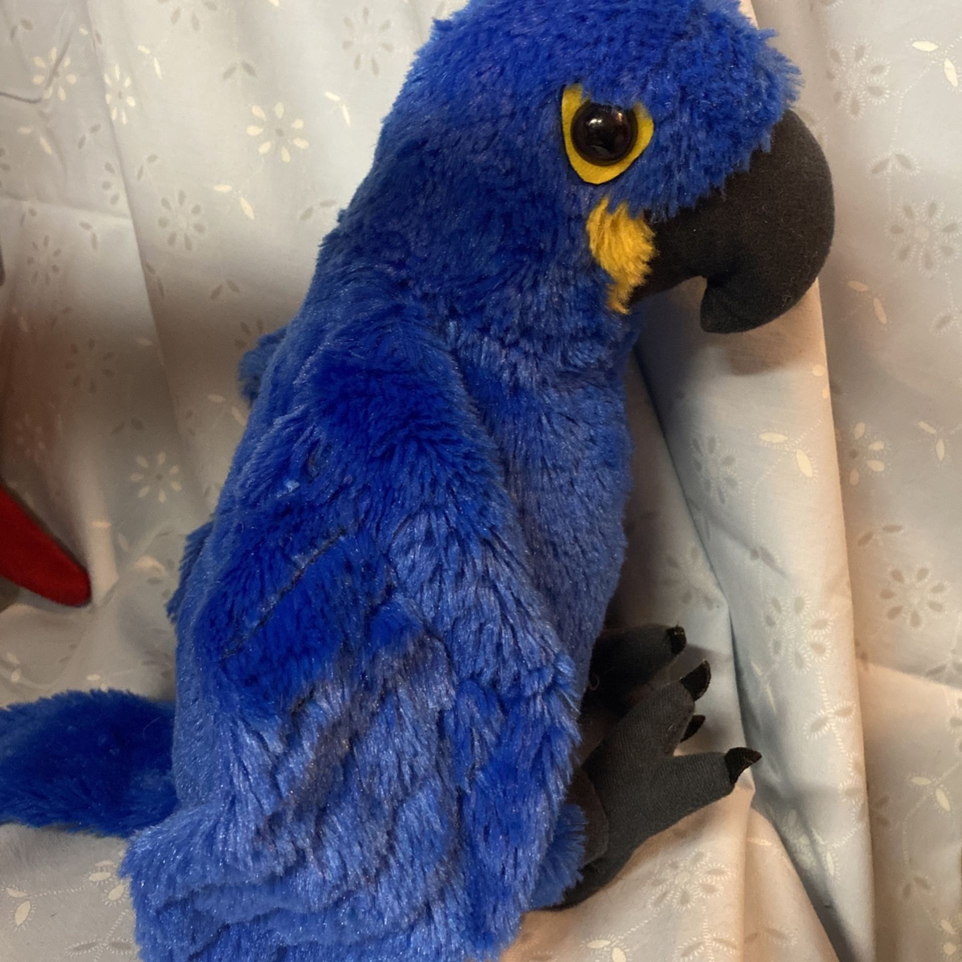 Macaw Stuffed Parrot