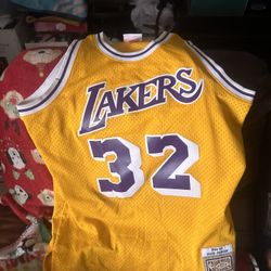 Magic Johnson Jersey