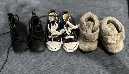 Crib Shoes(3 Pairs) Like New $30