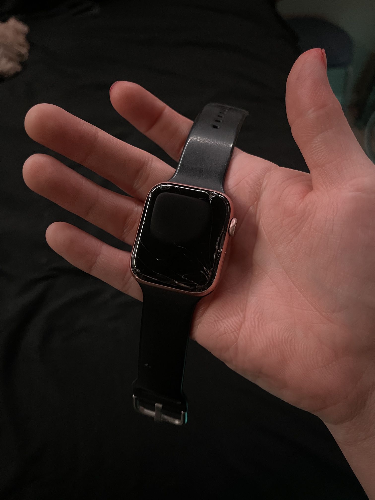 [WATER DAMAGE] Apple Watch Series 4 (44mm)