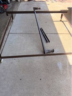 Adjustable metal bed frame