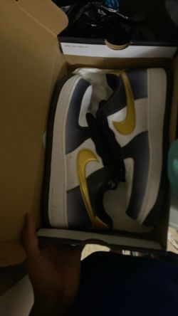 Air Forces 1