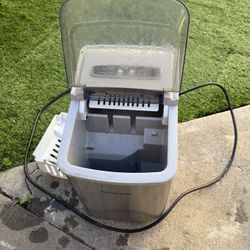 Frigidaire ice maker