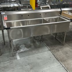 ChefAsst 78" CA-S3C242412-316 16-Gauge Stainless Steel Three Compartment Commercial Sink with Stainless Steel Legs and Cross Bracing - 24" x 24" x 12"