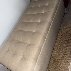 Almost like New Ottoman With Storage