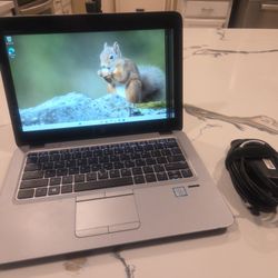 HP laptop 12.5"  Touch  i5  8Ram 160SSD win 11-Office good battery and charger