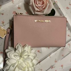 Michael Kors Wrist Wallet