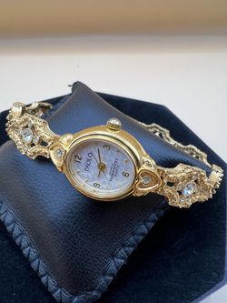 Paolo Quartz Women's Vintage Watch Gold -Tone , Crystals Designed by Paolo Gucci