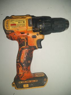 Dewalt drill 20 volt used