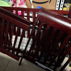 FREE Crib converted to toddler bed