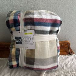 The Big One Soft Plush Blanket New