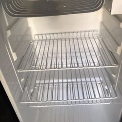 Refrigerador Pequeño Marca Mágic Chef 