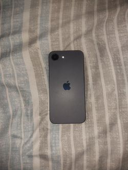 Apple iPhone 16e