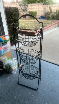 HARBOR ADJUSTABLE STANDING STORAGE RACK