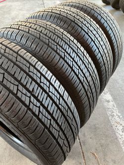 I sell 4 CONTINENTAL 205/65/16 tires are in good condition