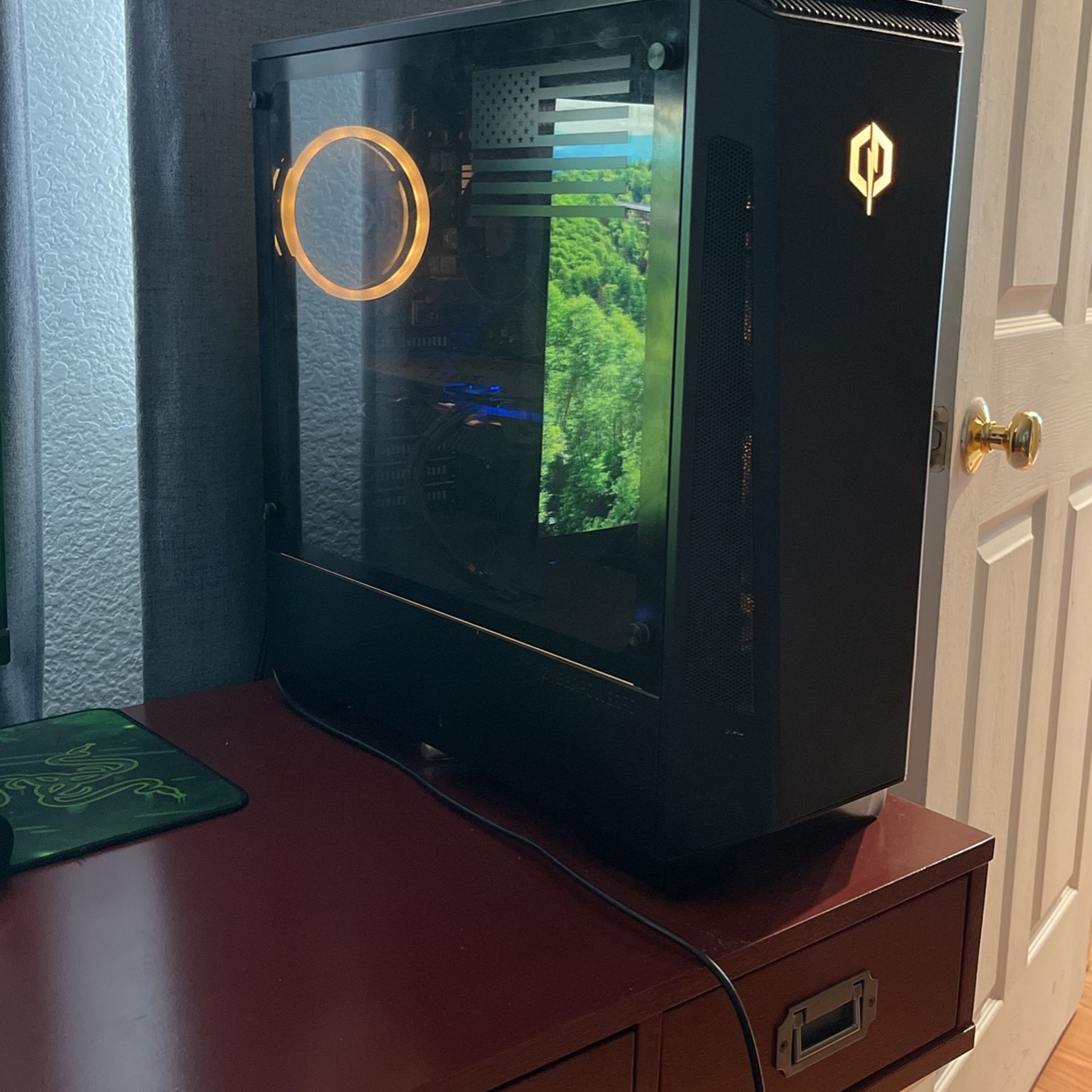 Selling USED CyberPower Pc. 