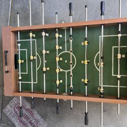FOOSBALL TABLE 