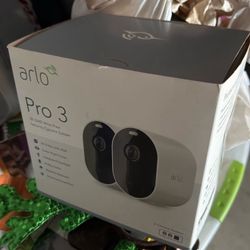 ARLO PRO 3 Set Of 2 Cameras 