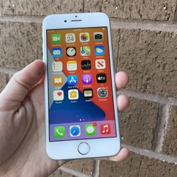 iPhone 6S - 32 GB - Unlocked For Worldwide Use 
